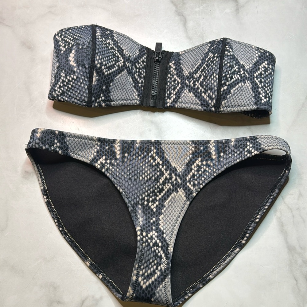 Strapless Snake Print Bikini Set in Gray